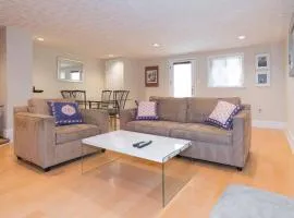 Cathedral Charmer--2 BR English Basement, with Garden Access