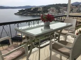 CORFU in KASSIOPI'S CASTLE apartment by sea side