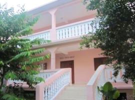 Spacious apartment with sea view in Bandrele, 170 m².