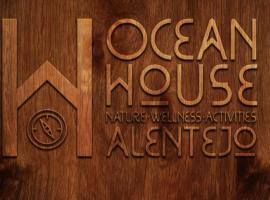 Ocean House Alentejo，位于科武港的旅馆
