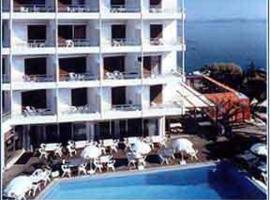 Mati Hotel，位于新马克立的酒店