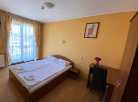 Han Km 17，位于Jucu de Mijloc的酒店