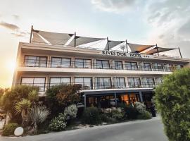黄金海岸酒店，位于滨海拉塞讷的酒店