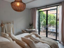 Saya Boutique Hotel，位于阿默斯福特Amersfoort Schothorst Station附近的酒店