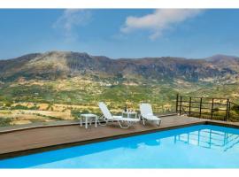 Amazing Villa Amare with stunning views，位于Amárion的度假屋