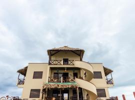 Lina Point Belize Overwater Resort，位于圣佩德罗的酒店