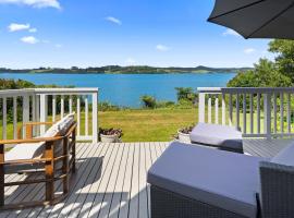 The Palm House - Kerikeri Holiday Home，位于凯里凯里的酒店