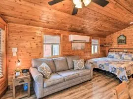 Beautiful New Bern Studio Cabin with Fire Pit!