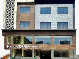 Hotel Grand Residency，位于贾姆谢德布尔Bistupur的酒店
