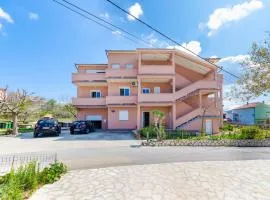 Apartments and Room Ljubica