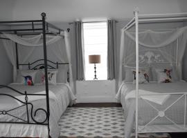 Seabank House Bed and Breakfast Hummingbird，位于皮克图Pictou Yacht Club附近的酒店