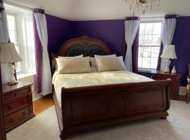 Seabank House Bed and Breakfast The Royal，位于皮克图Pictou Golf and Country Club附近的酒店