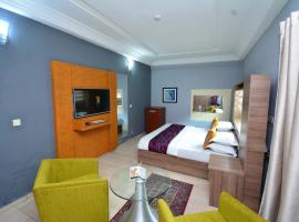 Signatious Hotel and Suit，位于Ladner的酒店