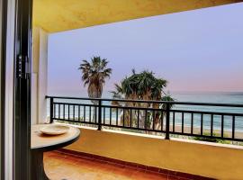 Helena's Dream Home, Glyfada Corfu no7，位于格利法达的酒店