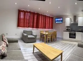 Spacious Entire Two Bedrooms Flat, H 3