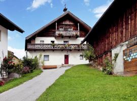 Spacious Holiday Home in Sankt Johann im Pongau with Garden，位于蓬高圣约翰的度假屋