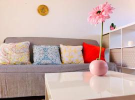 The Summer Treat Shared Apartment Compartido，位于科拉雷侯的住宿加早餐旅馆