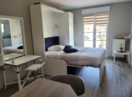 CHANGÉ, 10mn LE MANS 72，位于Changé的酒店