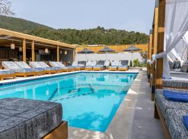Skiathos Theros, Philian Hotels and Resorts，位于斯基亚索斯镇的海滩酒店