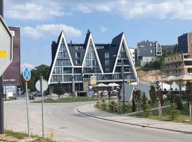 Apartman "AROMA 1"Bjelasnica，位于别拉什尼察巴宾杜滑雪升降机附近的酒店