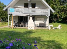 Ferienhaus am Silbersee Leni，位于Frielendorf的酒店