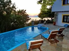 Villa Maria O
