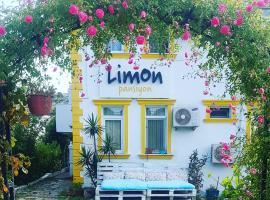 Limon Pansiyon，位于福卡的海滩短租房