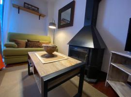 Apartamento tranquilo Vielha Centro con Parking Gratuito，位于维耶拉的酒店