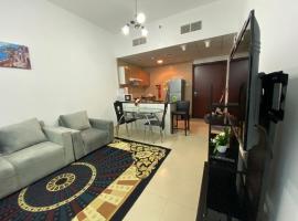 Lovely 1-bedroom Apartment with free Parking on premises，位于阿吉曼City University College of Ajman CUCA附近的酒店