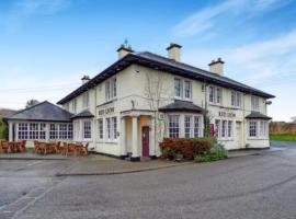 The Red Lion Hotel，位于切斯特勒斯特里特的住宿加早餐旅馆