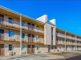 Days Inn by Wyndham Charleston WV，位于查尔斯顿的酒店