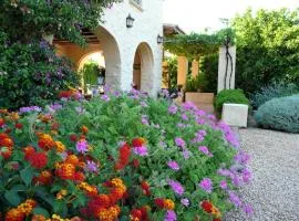 Casa rural con encanto, 4 hab con 4 baños completos en suite, piscina y campo privado