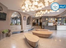 I Pavilion Hotel Phuket - SHA Extra Plus，位于普吉镇的酒店