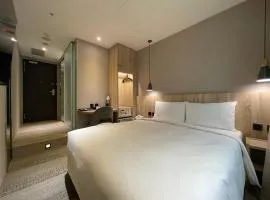 N Hotel