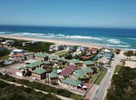 Seaside Vacation Studio @ Shearwater Myoli Beach，位于塞吉菲尔德的酒店