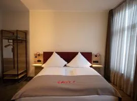 祖尔林德餐厅酒店