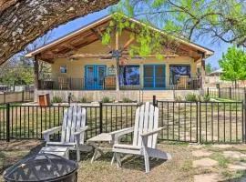 Charming Burnet Cottage with Lake View and Porch!