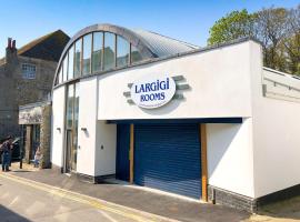 Largigi, Free Parking, Close to the Beach and Town Centre Rooms，位于莱姆里吉斯的酒店