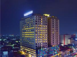 Louis Kienne Hotel Pemuda，位于阿克马德雅妮机场 - SRG附近的酒店