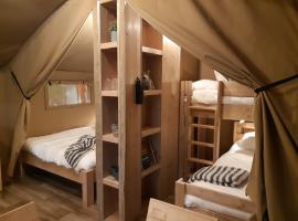 Tente Familiale au Camping Hautoreille，位于巴涅斯的豪华帐篷