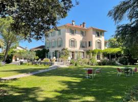 Chambre d'hôtes "le Parc"，位于Labruguière的住宿加早餐旅馆