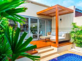 The residence resort Villa 1bdr Private Pool，位于普吉镇的海滩短租房