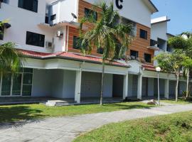 C 13 Lot 10 Pangkor Leisure Beach Studio，位于邦咯的酒店