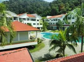 C 13 Lot 10 Pangkor Leisure Beach Studio