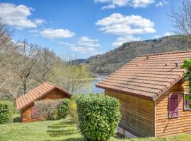 Vacancéole - Les Chalets de la Chazotte，位于Saint-Jacques-dʼAmbur的酒店