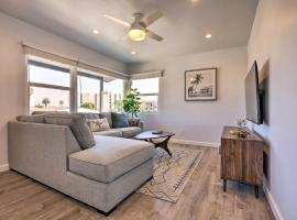 Charming San Diego Apartment - Walk to Bay!，位于圣地亚哥的酒店