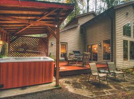 Salmonberry Retreat - Meredith Lodging，位于Brightwood的酒店