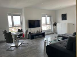 Lakeview 2 Room Penthouse Rooftop Terrace W15，位于布加勒斯特的酒店