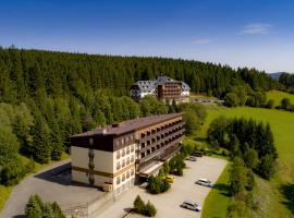 OREA Hotel Špičák Šumava，位于泽勒兹纳·鲁达的酒店