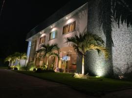 Hotel Royal SG，位于萨利诺波利斯的酒店